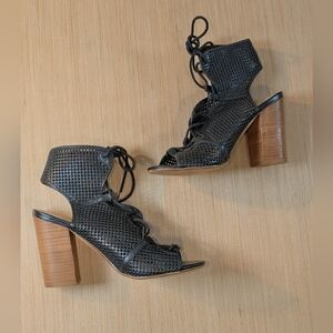 Aldo Goat Leather Lace Up Open Toe Booties/Sandals Black & Brown Size 7M